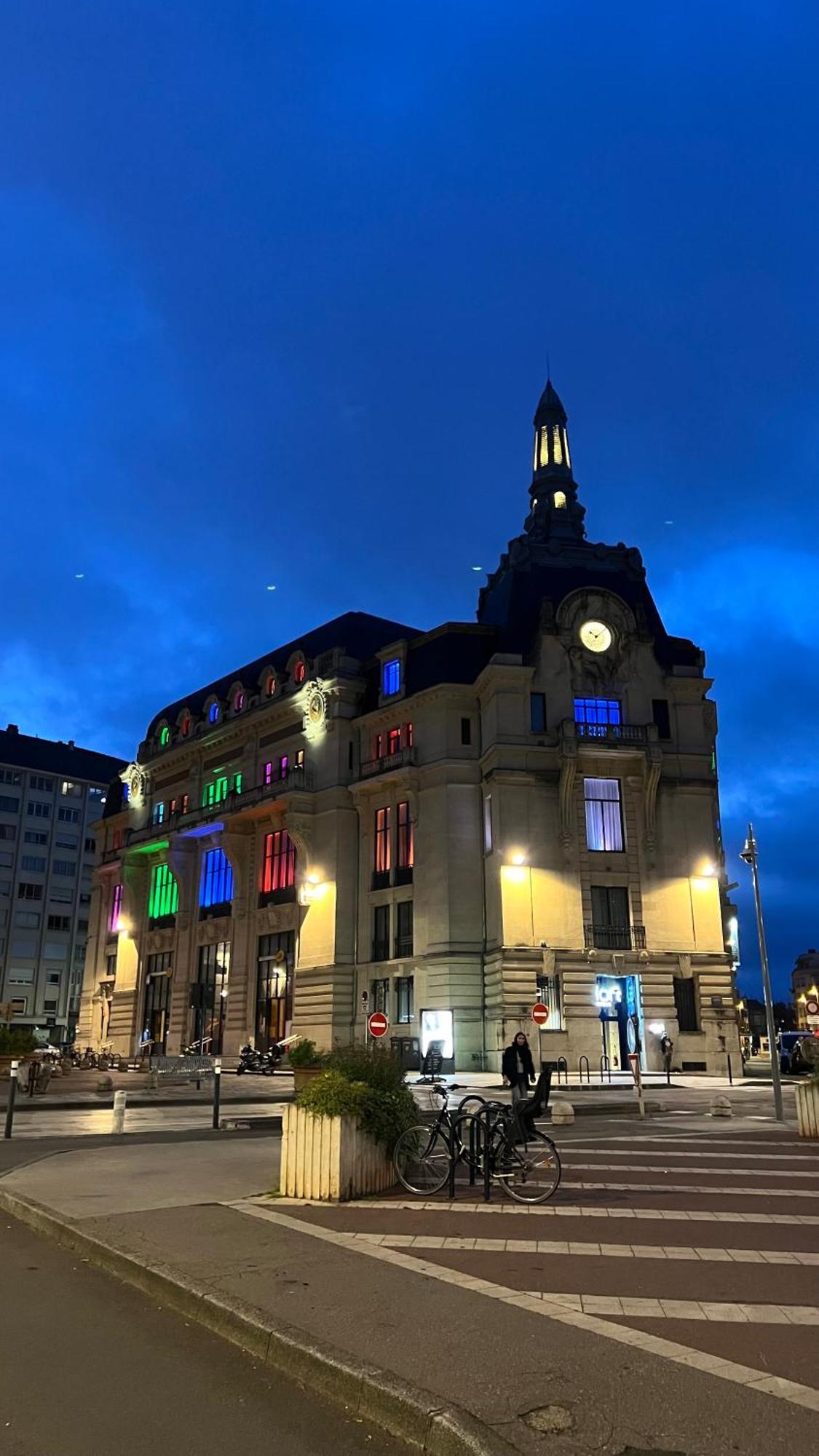 Aloft Hotel Dijon By Marriott Exterior foto
